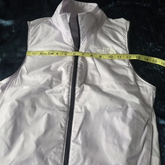 The North Face Women's Light Purple Vest - Picture 5 of 8